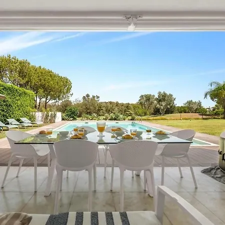 Villa Laguna 25 House - Privat Pool & Games & Gym & Jacuzzi Quarteira